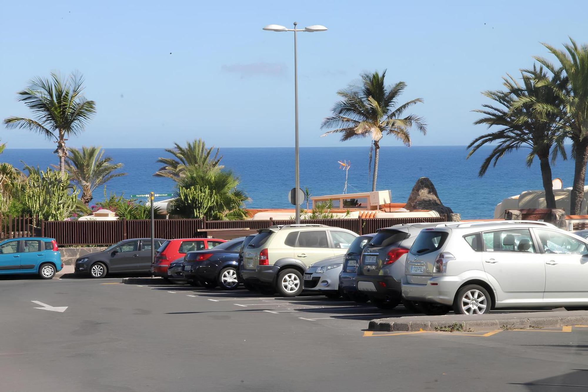 Bonito Apartamento Cerca La Playa San Bartolome Bagian luar foto