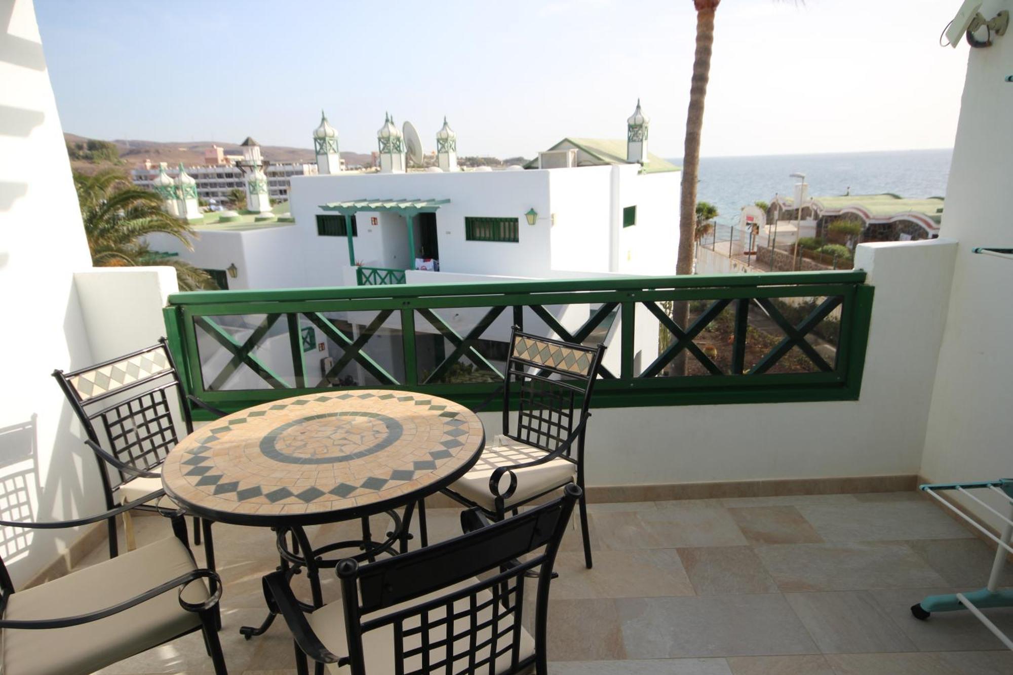 Bonito Apartamento Cerca La Playa San Bartolome Bagian luar foto