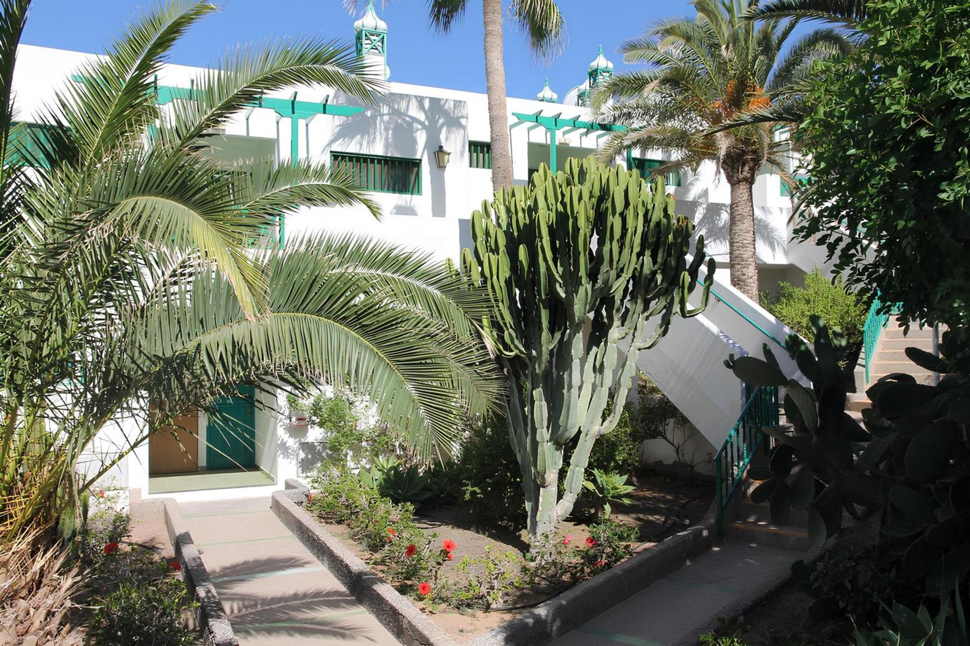Bonito Apartamento Cerca La Playa San Bartolome Bagian luar foto